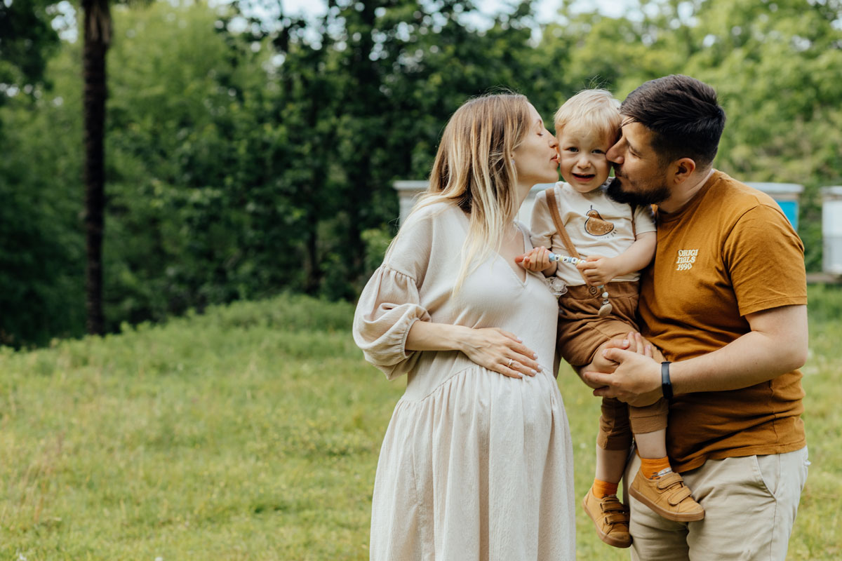 Фотография семьи с ребенком